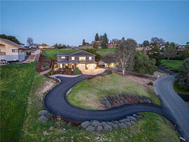 621 Jackson Drive, Paso Robles, CA 93446