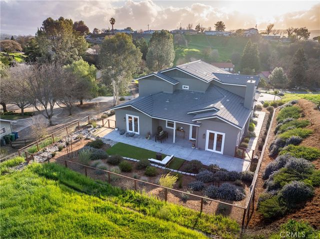 621 Jackson Drive, Paso Robles, CA 93446