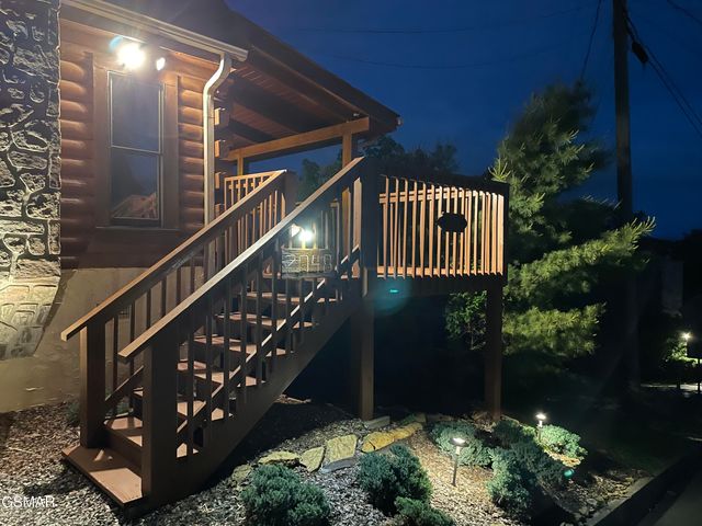 2048 Eagle Feather Drive, Sevierville, TN 37876