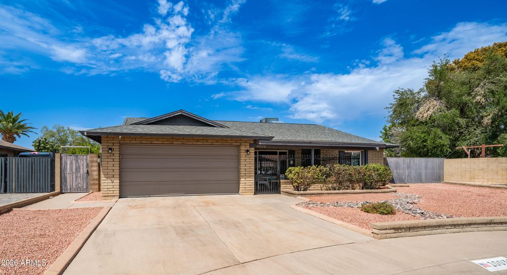 10032 N 49TH Drive, Glendale, AZ 85302 — photo 2