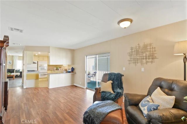 11250 Beach 100, Stanton, CA 90680