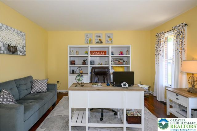 2581 Prince Drive, North Whitehall Twp, PA 18037