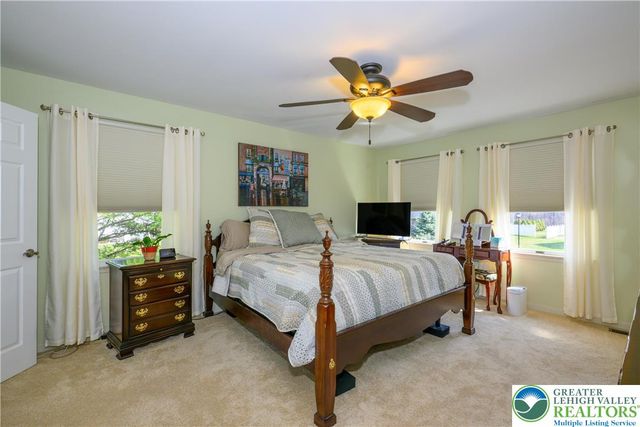 2581 Prince Drive, North Whitehall Twp, PA 18037