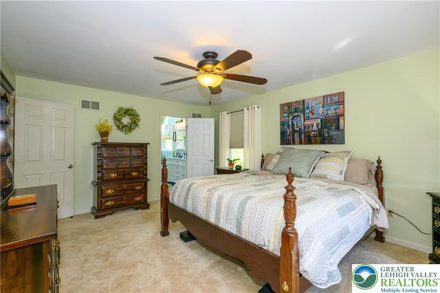 2581 Prince Drive, North Whitehall Twp, PA 18037