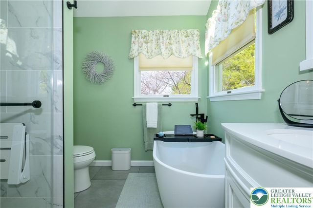 2581 Prince Drive, North Whitehall Twp, PA 18037