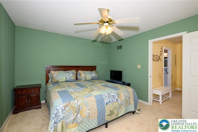 2581 Prince Drive, North Whitehall Twp, PA 18037