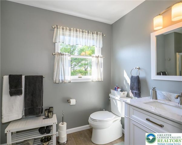 2581 Prince Drive, North Whitehall Twp, PA 18037