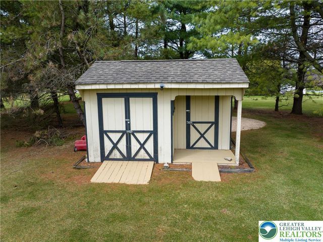 2581 Prince Drive, North Whitehall Twp, PA 18037