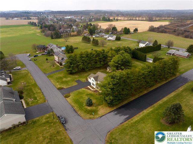 2581 Prince Drive, North Whitehall Twp, PA 18037