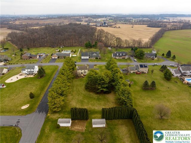 2581 Prince Drive, North Whitehall Twp, PA 18037