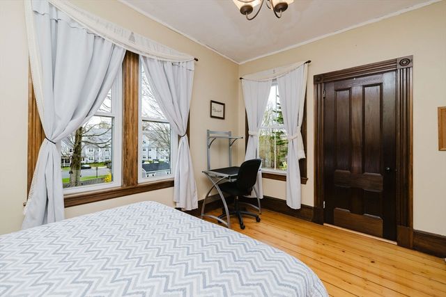 279 Main St, Bridgewater, MA 02324