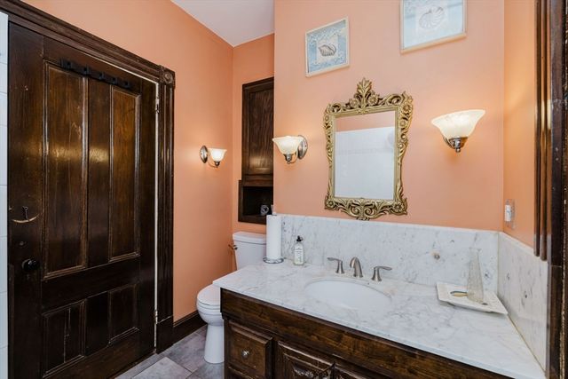 279 Main St, Bridgewater, MA 02324