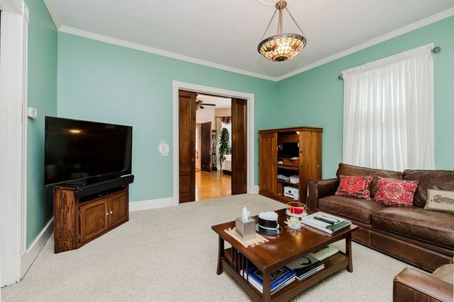 279 Main St, Bridgewater, MA 02324