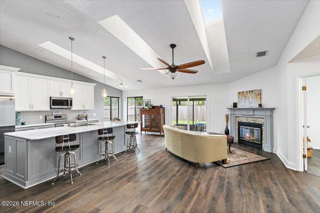 8013 WEATHER VANE Drive, Jacksonville, FL 32244