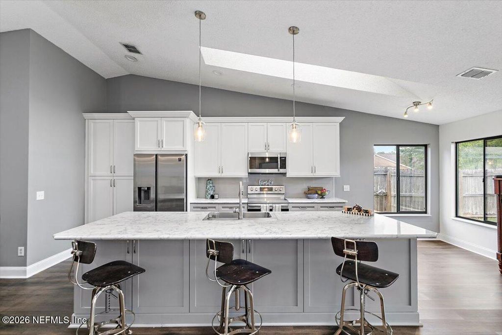 8013 WEATHER VANE Drive, Jacksonville, FL 32244