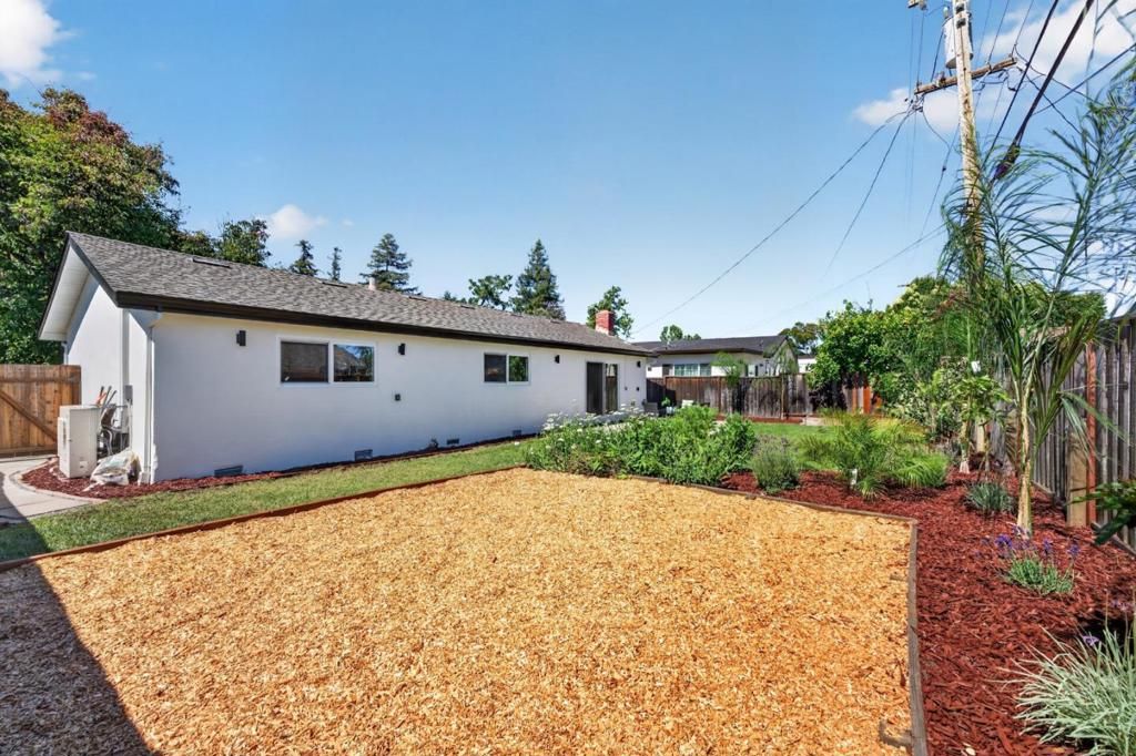 Image 36 of property listing at 1434 Myrtle Avenue, San Jose, CA 95118
