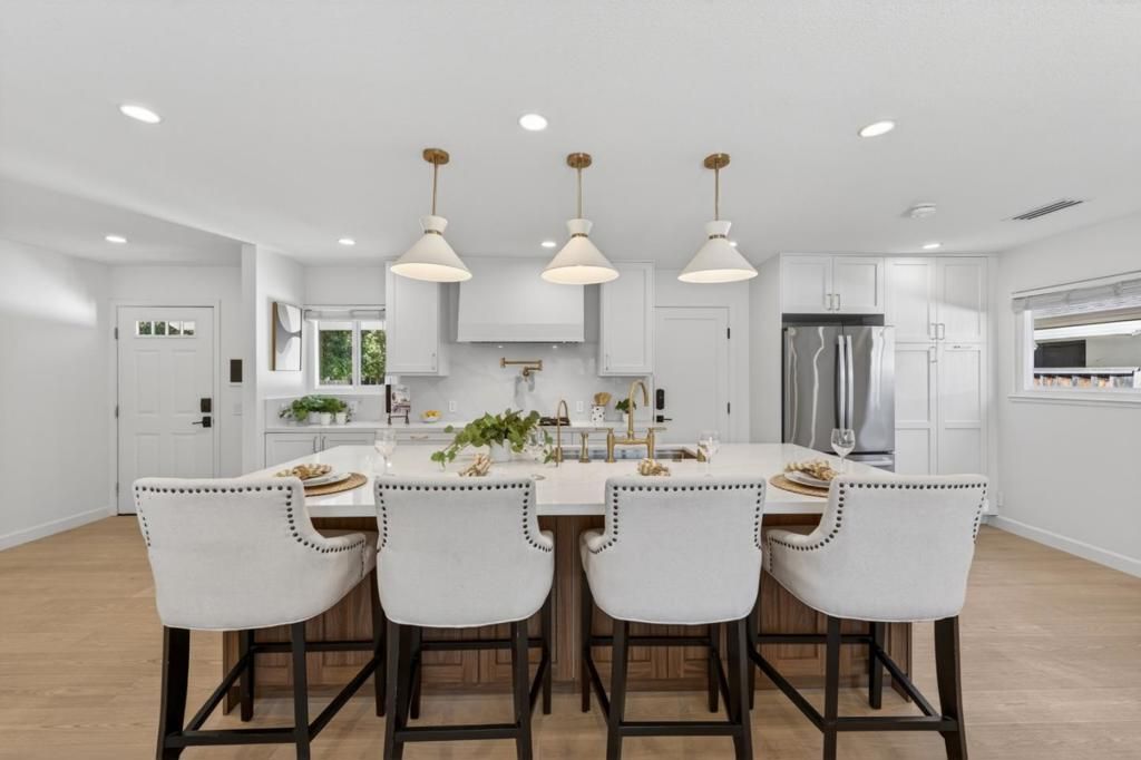 Image 9 of property listing at 1434 Myrtle Avenue, San Jose, CA 95118