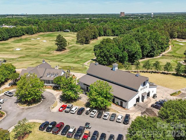 1044 Wessington Manor Lane, Fort Mill, SC 29715