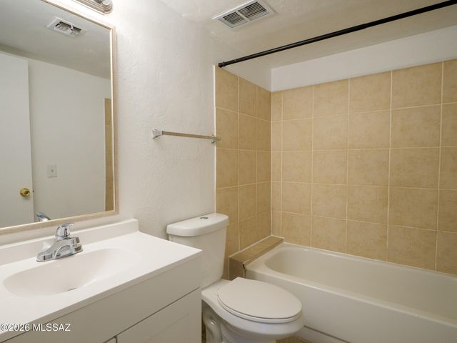 2460 N Balboa Avenue, Tucson, AZ 85705