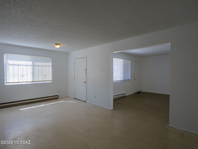 2460 N Balboa Avenue, Tucson, AZ 85705
