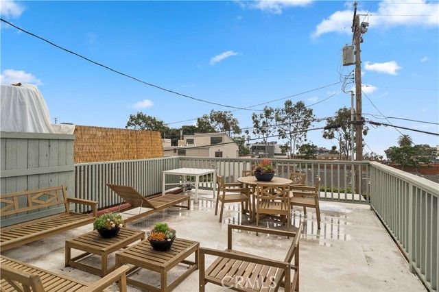 525 Catalina H, Laguna Beach, CA 92651