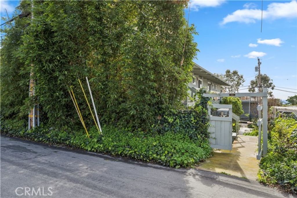 525 Catalina H, Laguna Beach, CA 92651