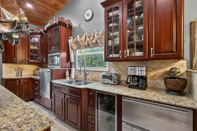 14372 Blackberry Drive, Wellington, FL 33414