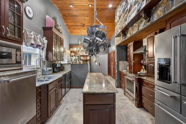 14372 Blackberry Drive, Wellington, FL 33414