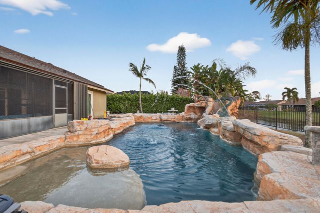 14372 Blackberry Drive, Wellington, FL 33414