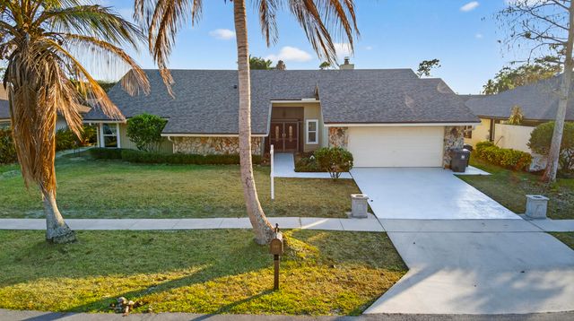 14372 Blackberry Drive, Wellington, FL 33414