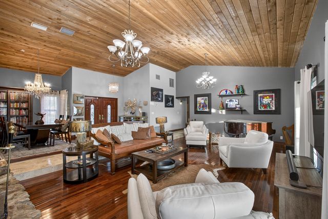 14372 Blackberry Drive, Wellington, FL 33414