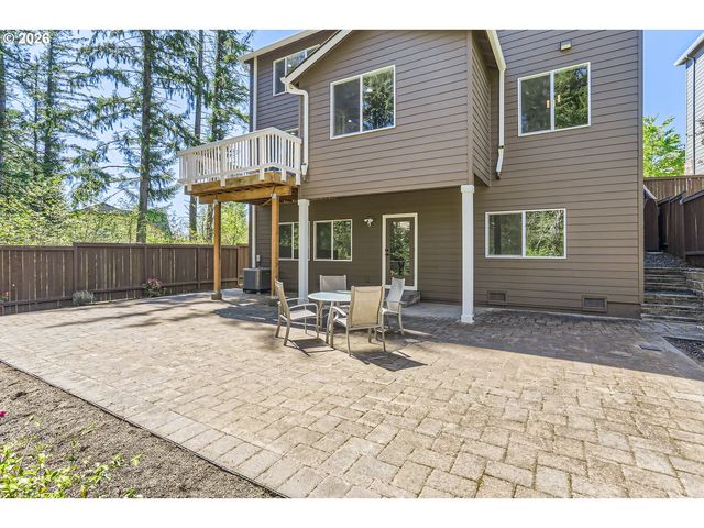 5802 Nw BANNISTER Dr, Portland, OR 97229
