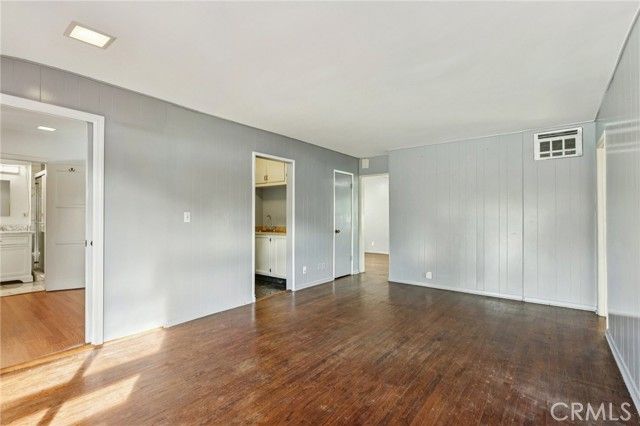 6539 Blucher Avenue, Van Nuys (los Angeles), CA 91406