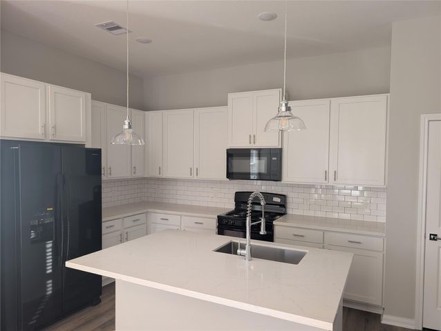 9912 Clark C, Houston, TX 77076