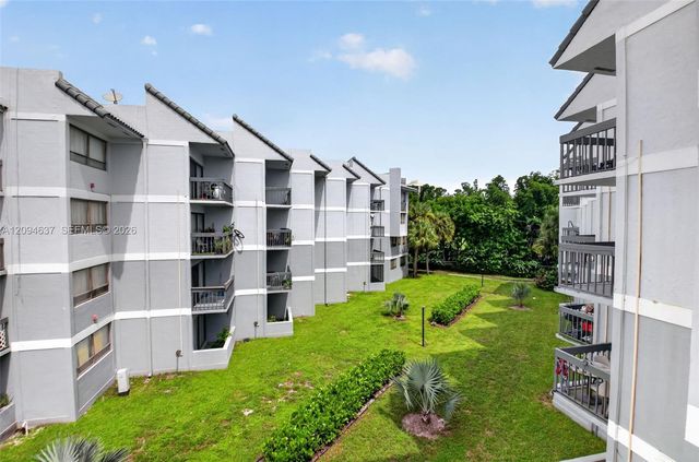 1880 N Congress Avenue 301, West Palm Beach, FL 33401