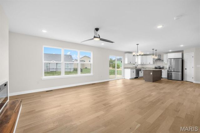3439 Navajo Trail, Shiloh, IL 62221