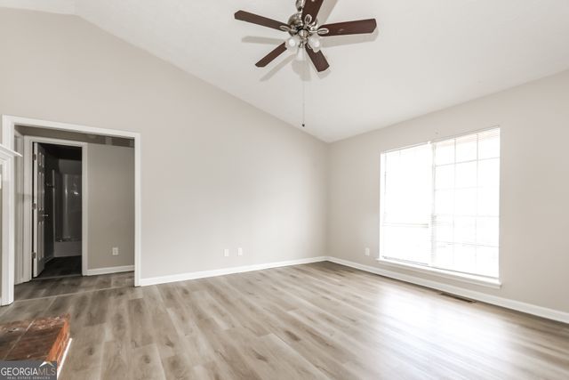 8304 Beechwood Trace, Riverdale, GA 30274