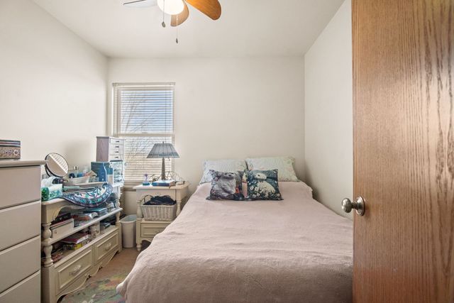 3805 South Pointe Drive F, Dekalb, IL 60115