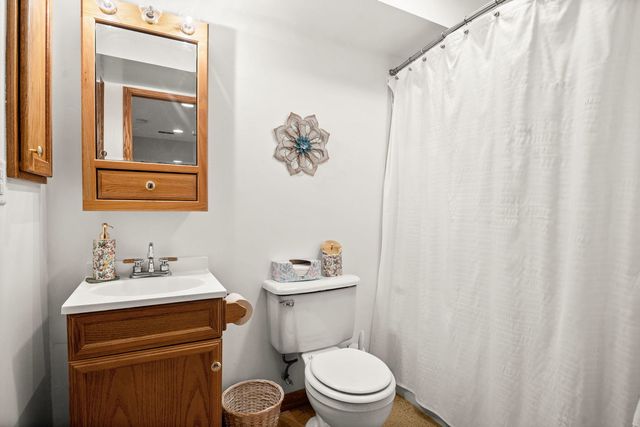 3805 South Pointe Drive F, Dekalb, IL 60115