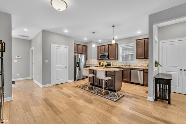 31 E Parkview Avenue, Indianapolis, IN 46201