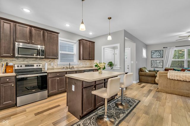 31 E Parkview Avenue, Indianapolis, IN 46201