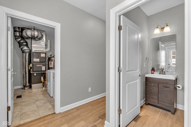 31 E Parkview Avenue, Indianapolis, IN 46201