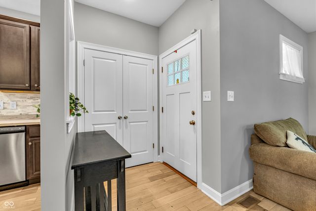 31 E Parkview Avenue, Indianapolis, IN 46201