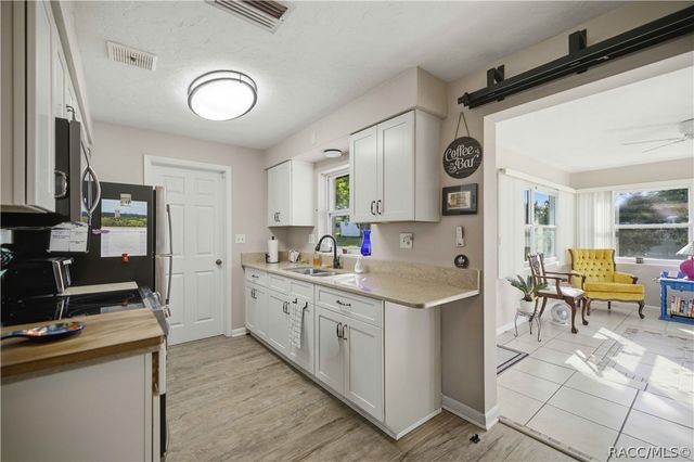 314 S Jefferson Street, Beverly Hills, FL 34465