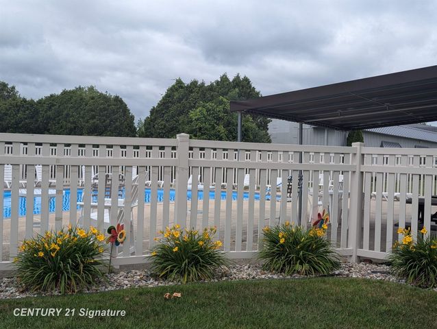 6121 Western Drive 56, Saginaw, MI 48638