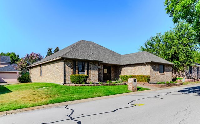 9653 Lea Shore Street, Fort Worth, TX 76179