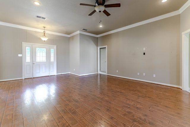9653 Lea Shore Street, Fort Worth, TX 76179