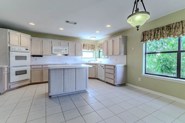 9653 Lea Shore Street, Fort Worth, TX 76179