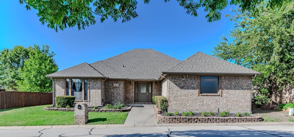 9653 Lea Shore Street, Fort Worth, TX 76179