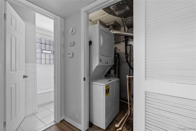 1810 E 11 Mile Road, Royal Oak, MI 48067